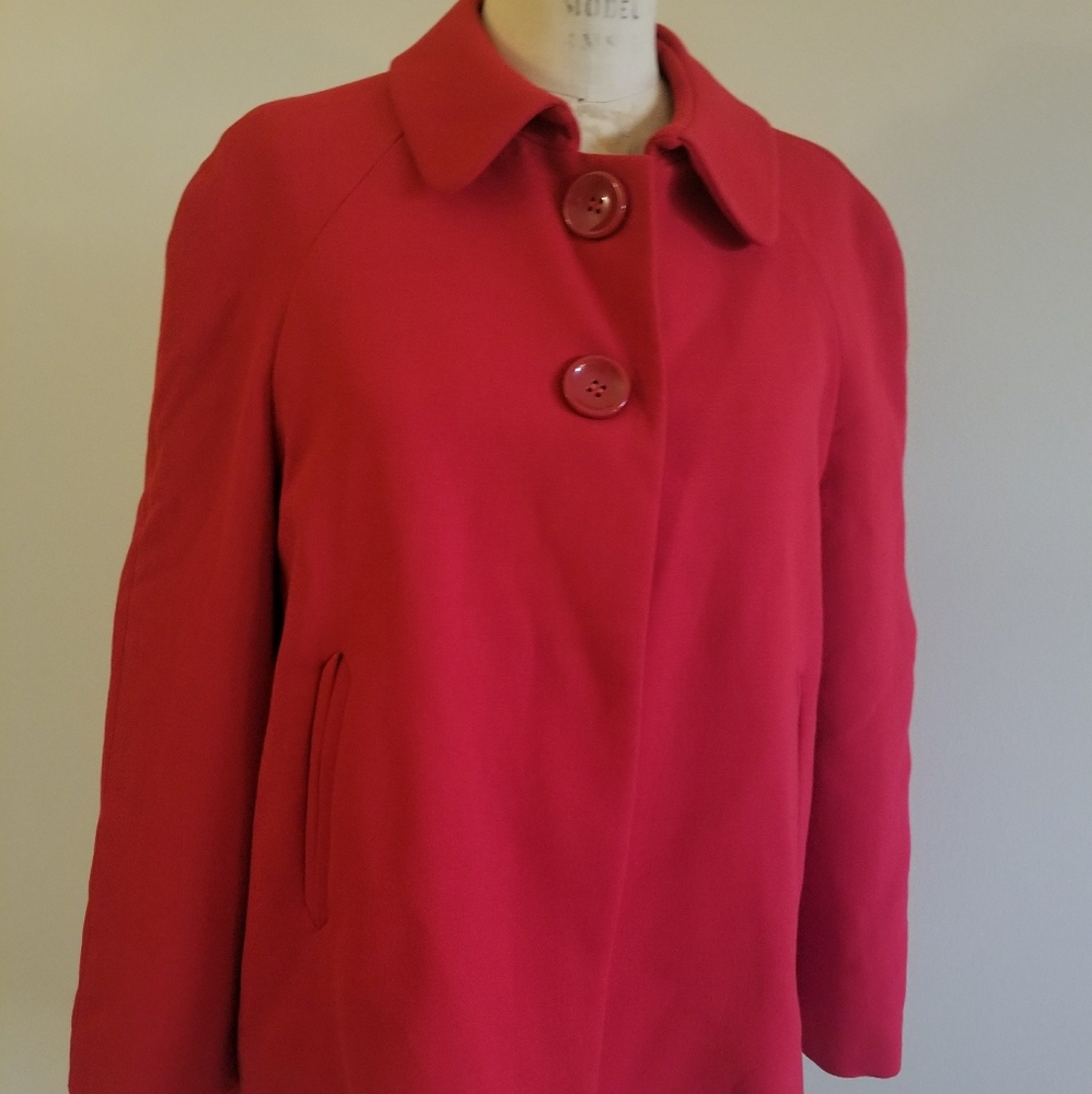 🎉☄💖Host pick💖☄🎉NWT NEW ZARA Red jacket with statement 2 Big buttons - Picture 2 of 13